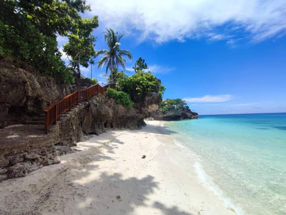 Bugnaw Si-E Beach Resort Бохол Экстерьер фото